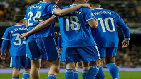 申京23+6+6闪耀，火箭狂扫独行侠，惠特摩尔18分，四大悍将均超18分